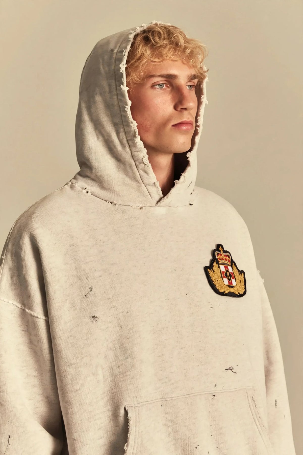 Crest Hoodie Heather