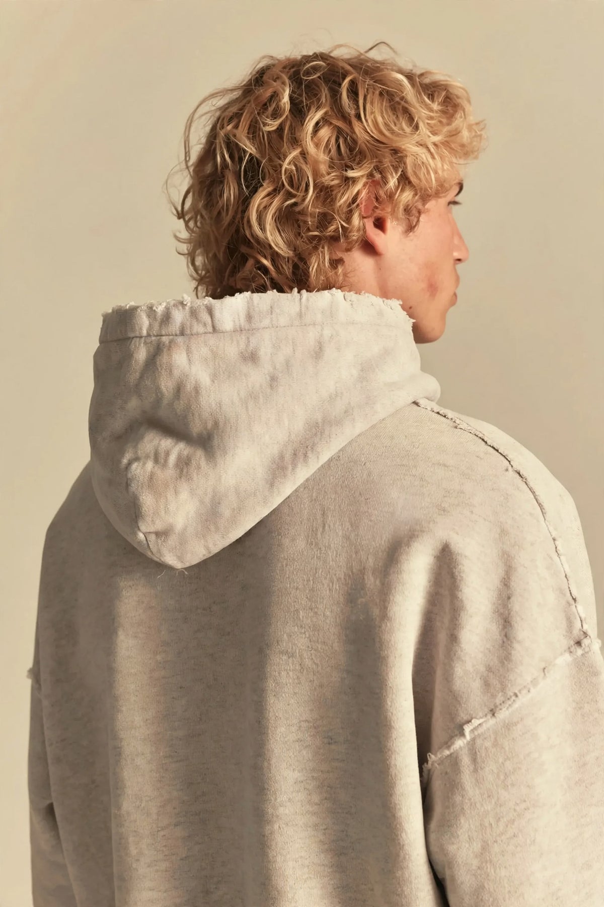Crest Hoodie Heather