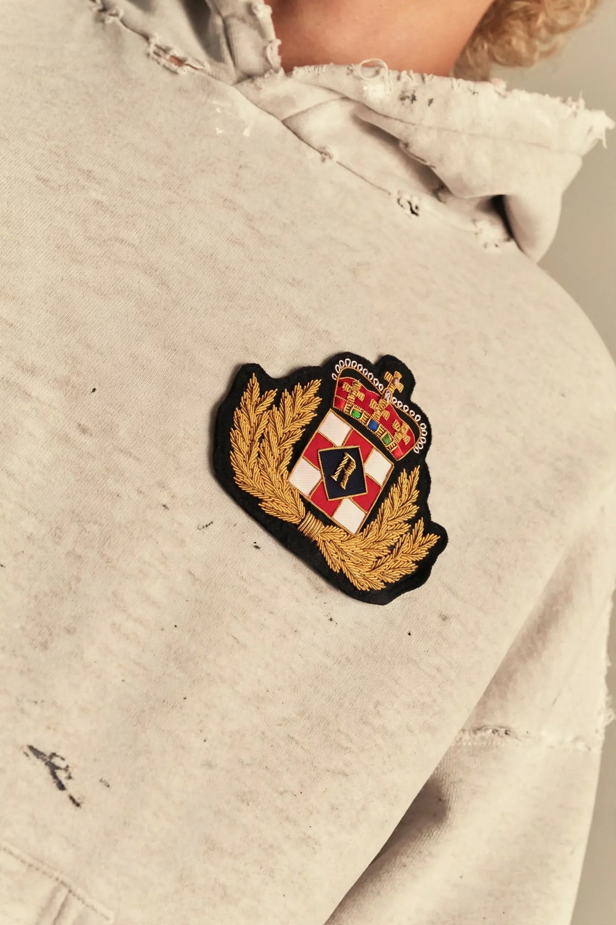 Crest Hoodie Heather